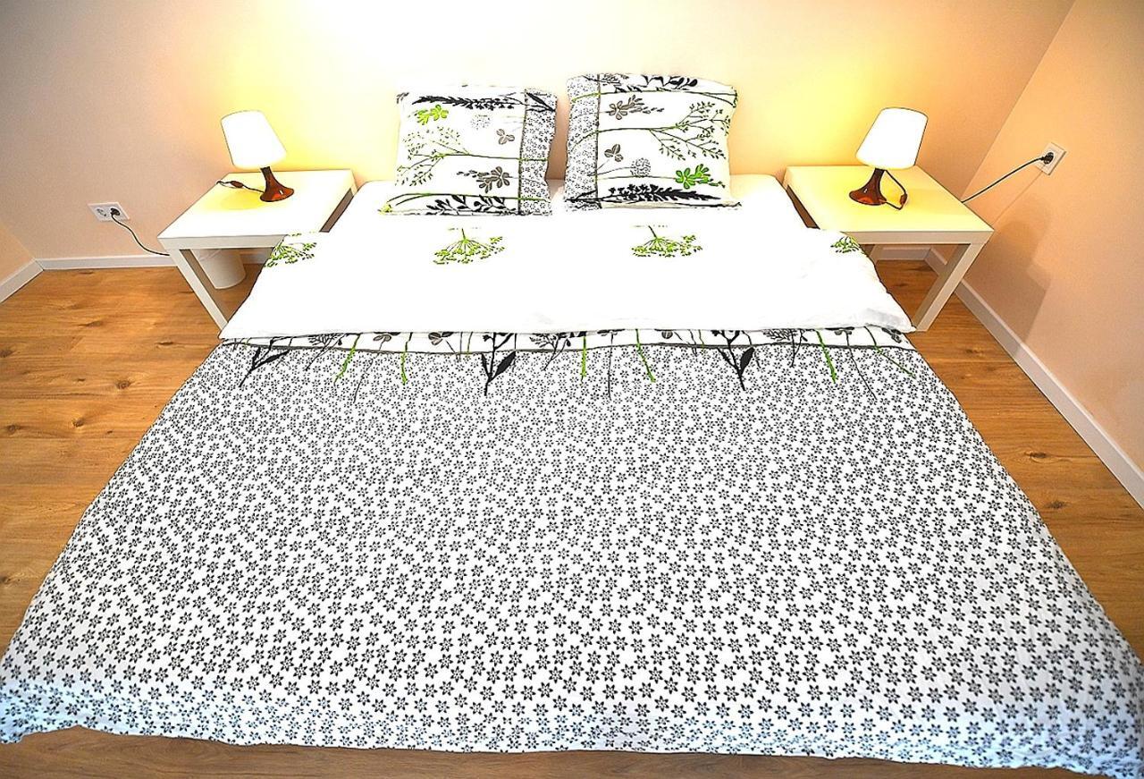 White Rose Apartment — Photos 1